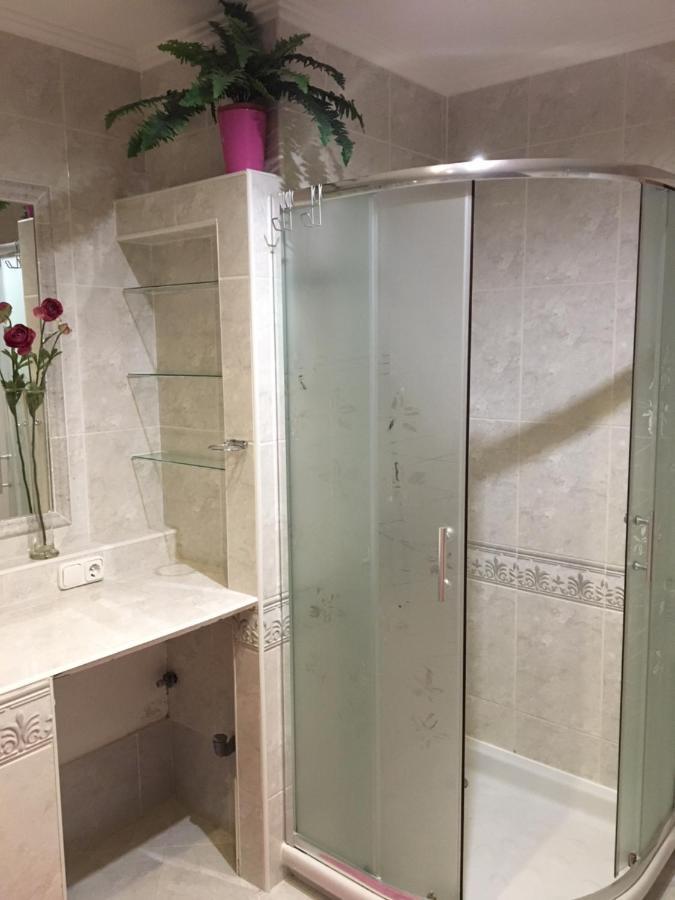 Tocc Apartman Gyál Eksteriør billede