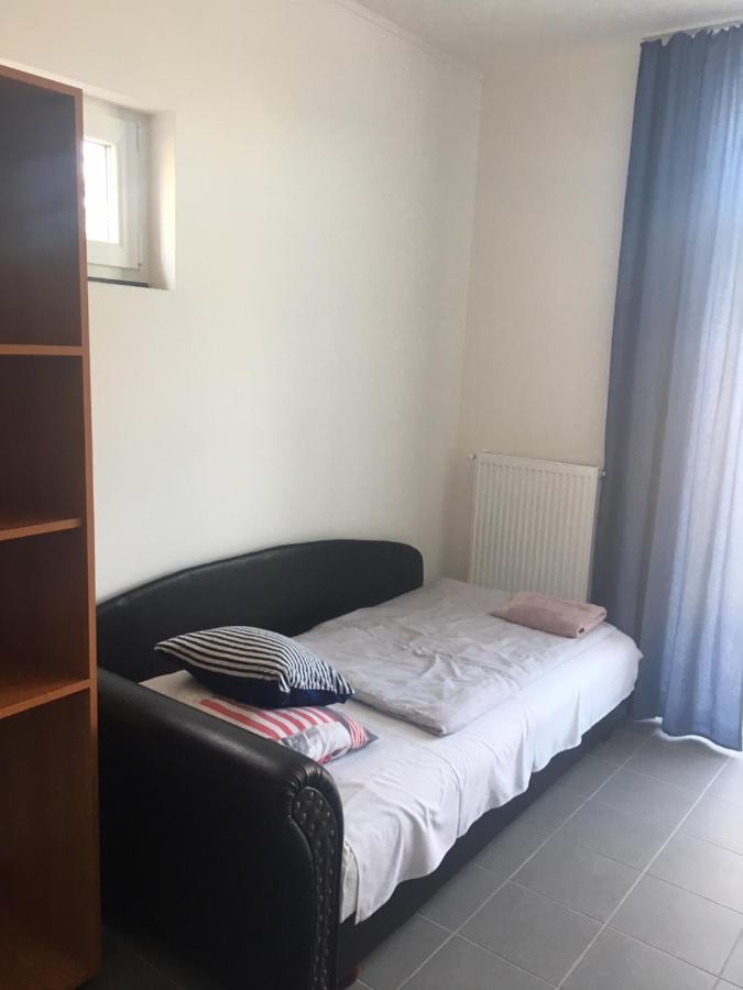 Tocc Apartman Gyál Eksteriør billede