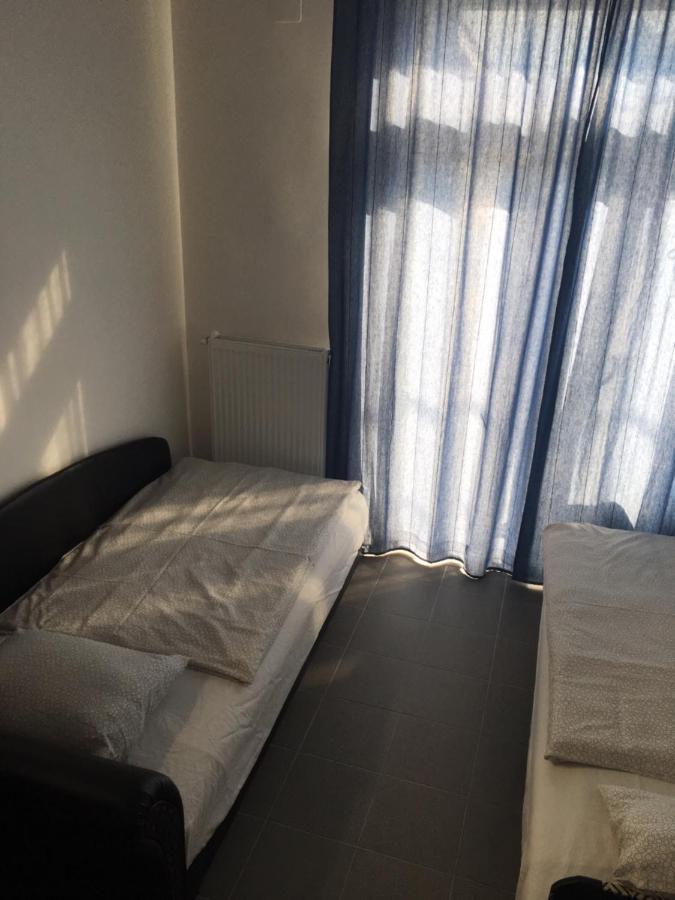 Tocc Apartman Gyál Eksteriør billede