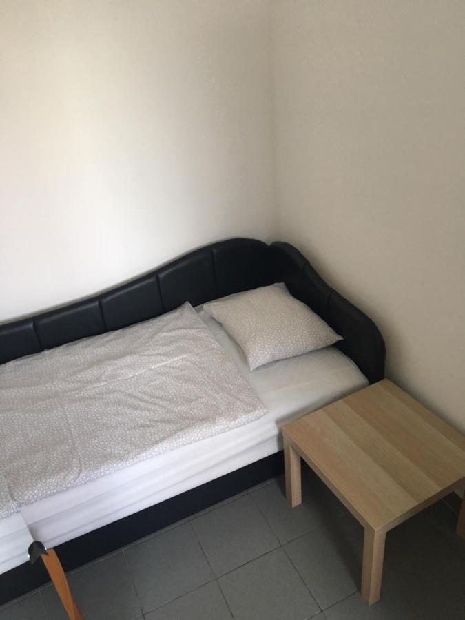 Tocc Apartman Gyál Eksteriør billede