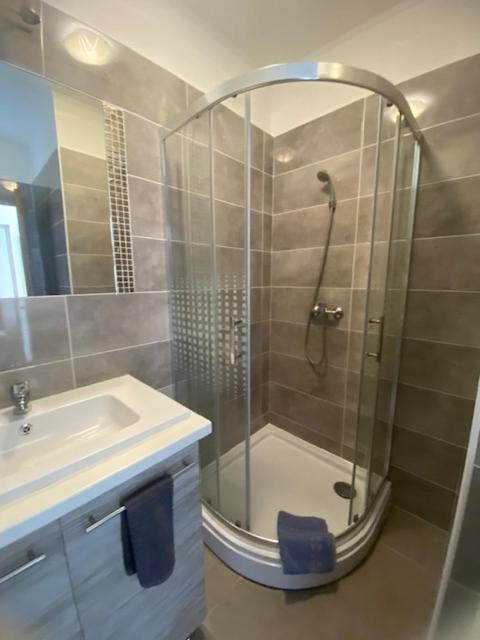 Tocc Apartman Gyál Eksteriør billede